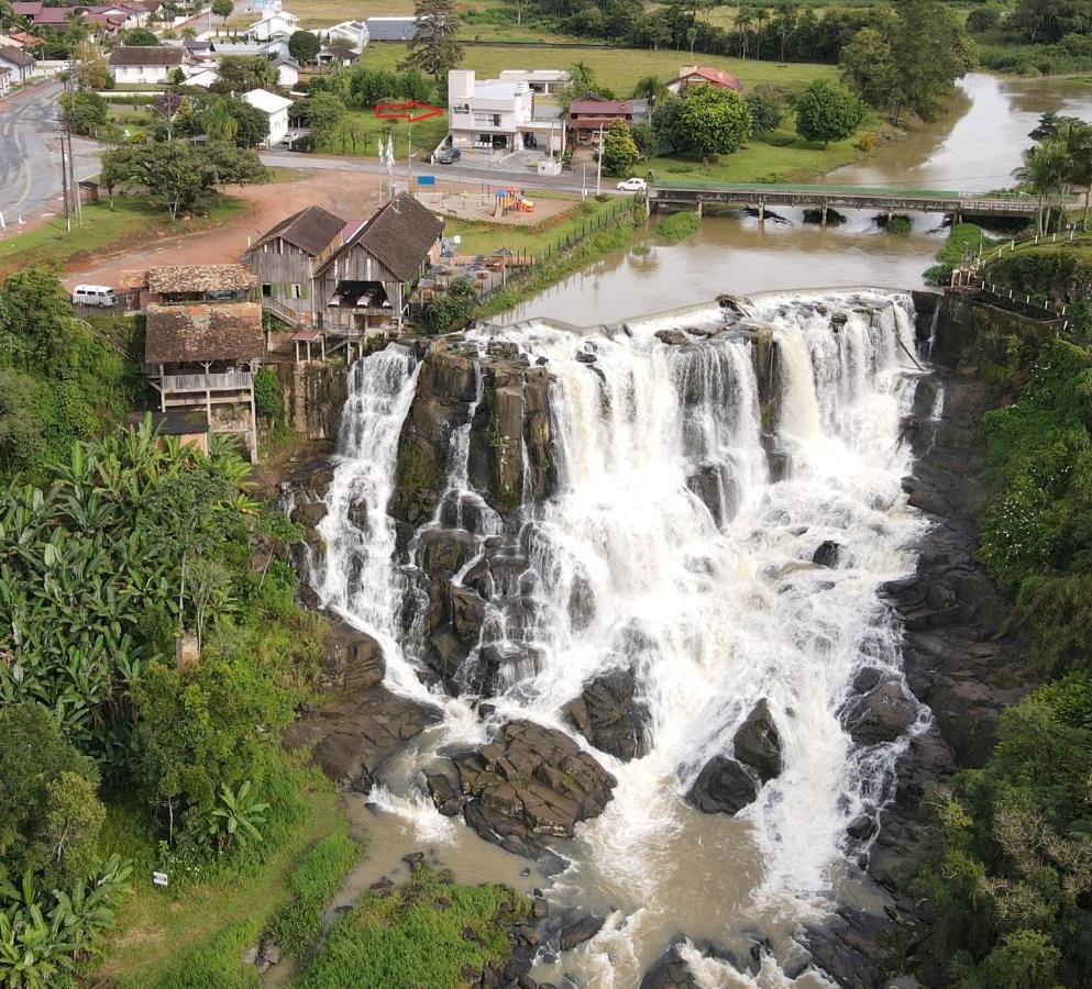 Pousada Salto Donner Doutor Pedrinho ภายนอก รูปภาพ